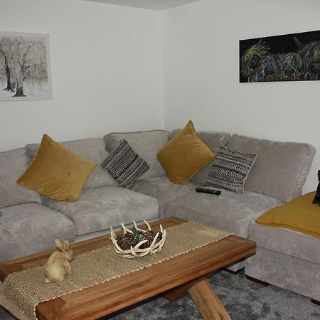 Ground Floor Apartment Montrose Buitenkant foto
